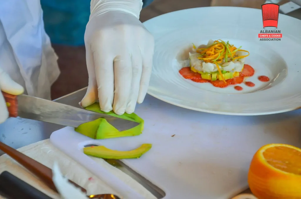 45627116_2203139963275486_4276107944279408640_n