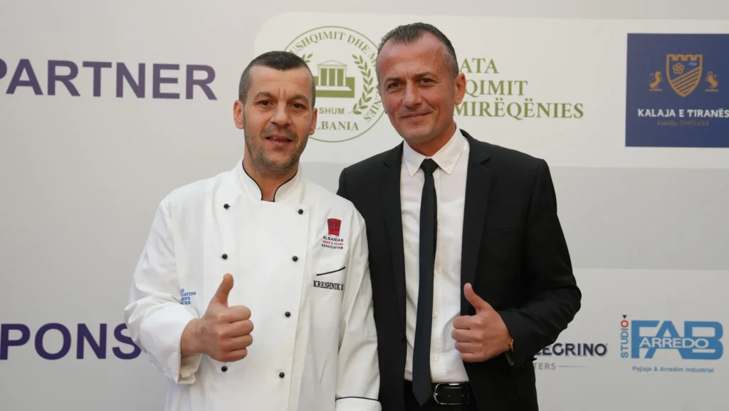 311467546_3326625847593553_7405205067027412677_n