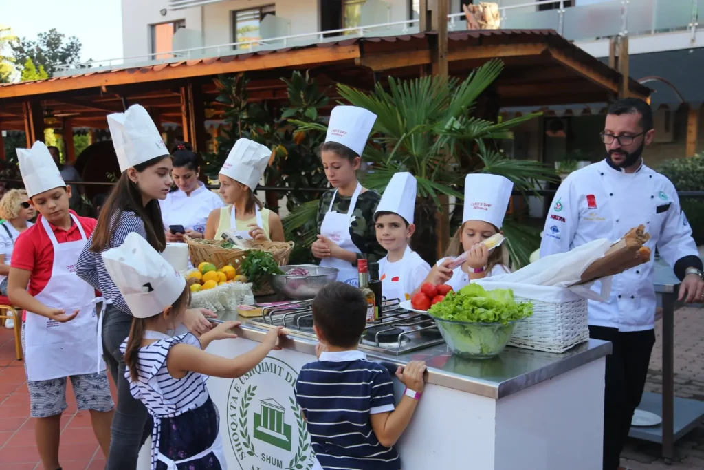 73169015_2441228372799976_2575678169285656576_n